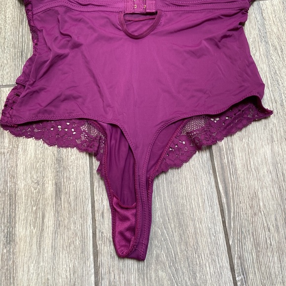 Lace Lingerie/ Bodysuit - Picture 7 of 8